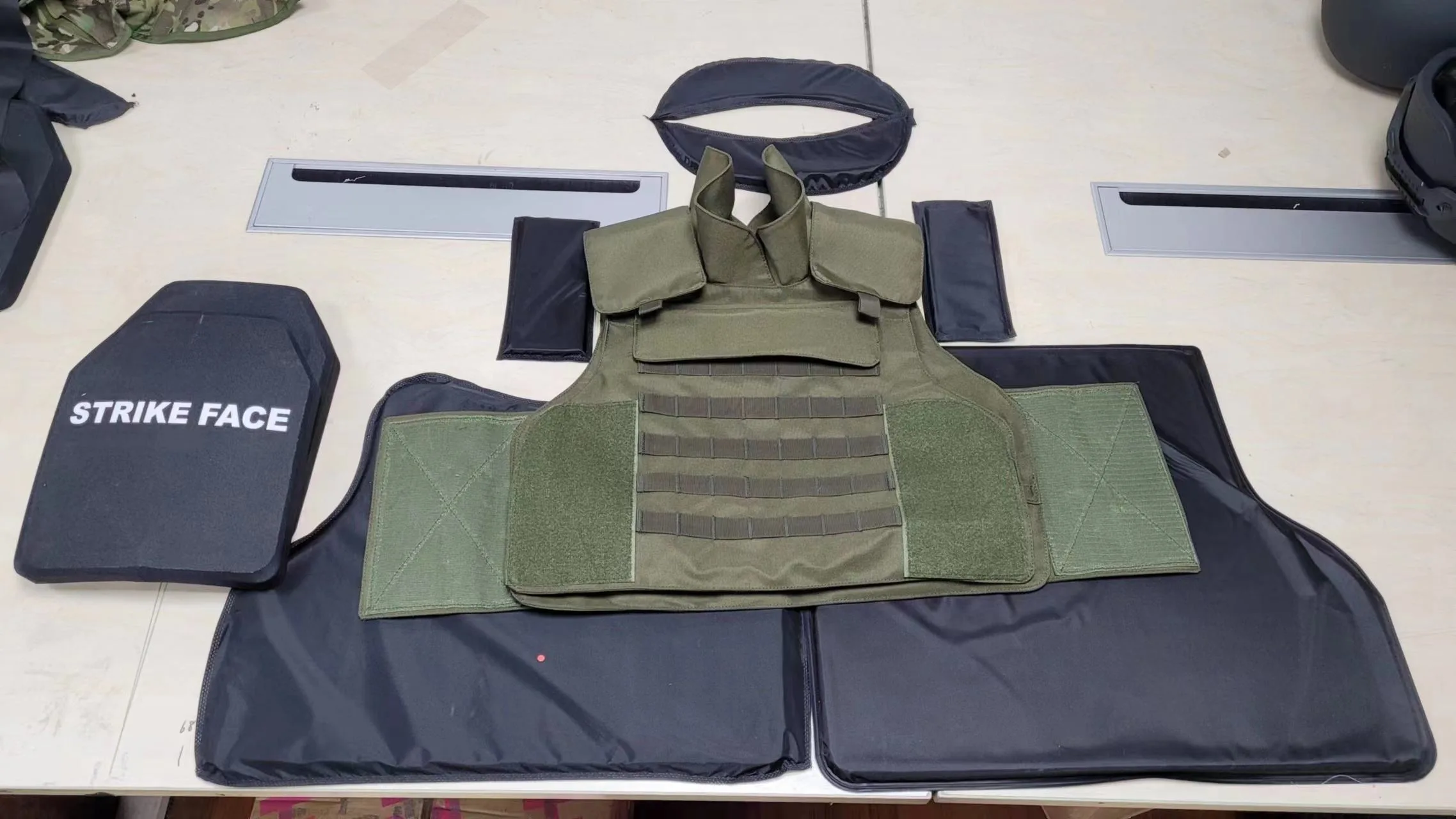Adjustable Full Body Coverage Vest Supplier