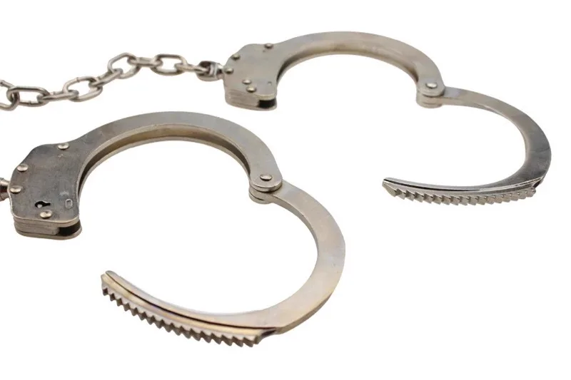 New Design Nickel Plated Handcuffs Wholesale