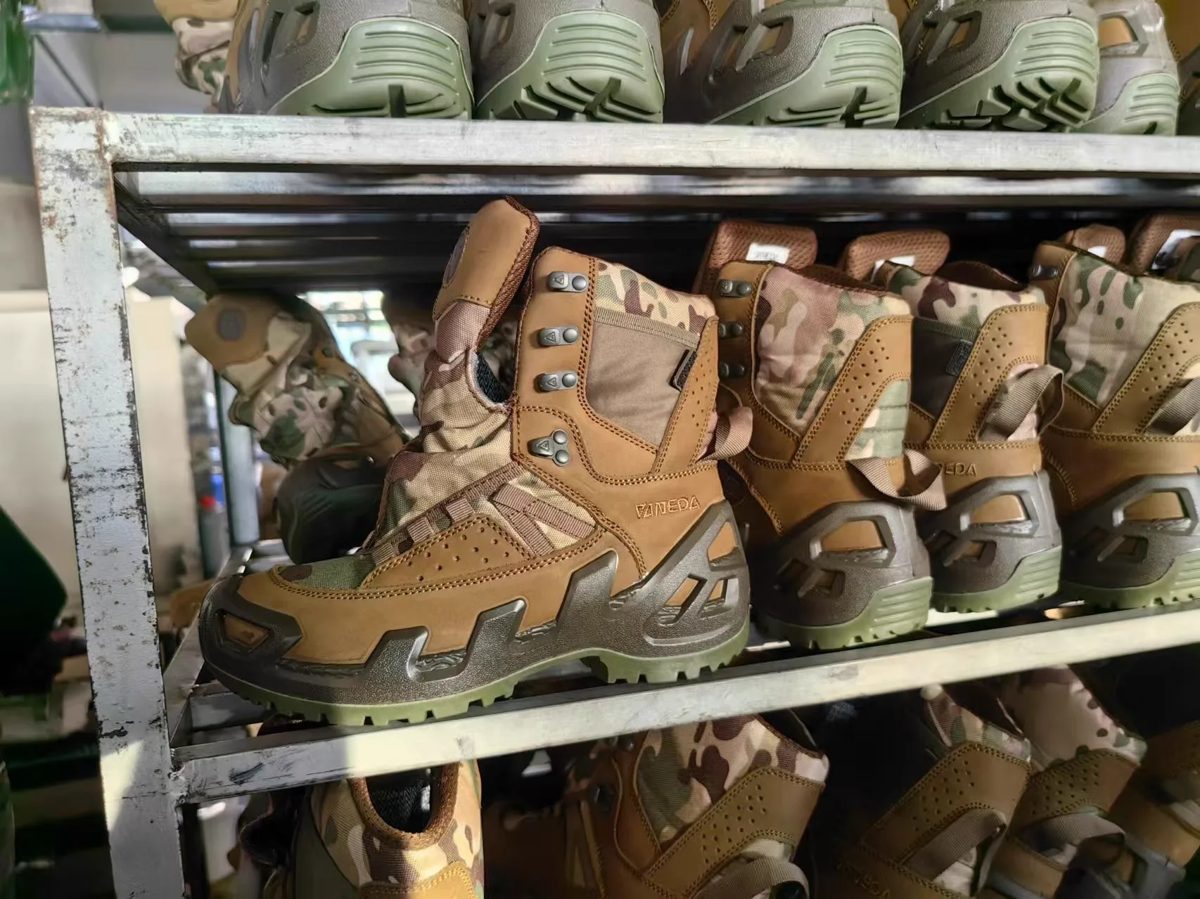 TSB08 Suede Waterproof Safety Boots Wholesale
